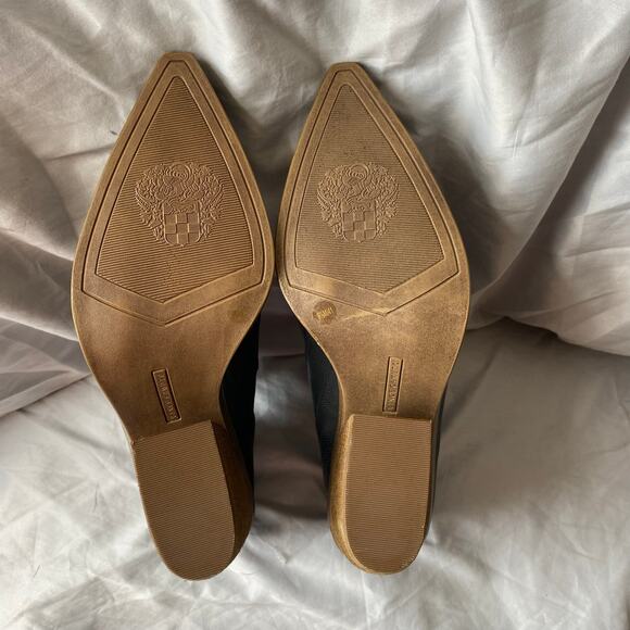 Vince Camuto Gradina Block Heel Pointed Toe Bootie SZ 91/2 M Sleek Quiet Luxury - Picture 8 of 8